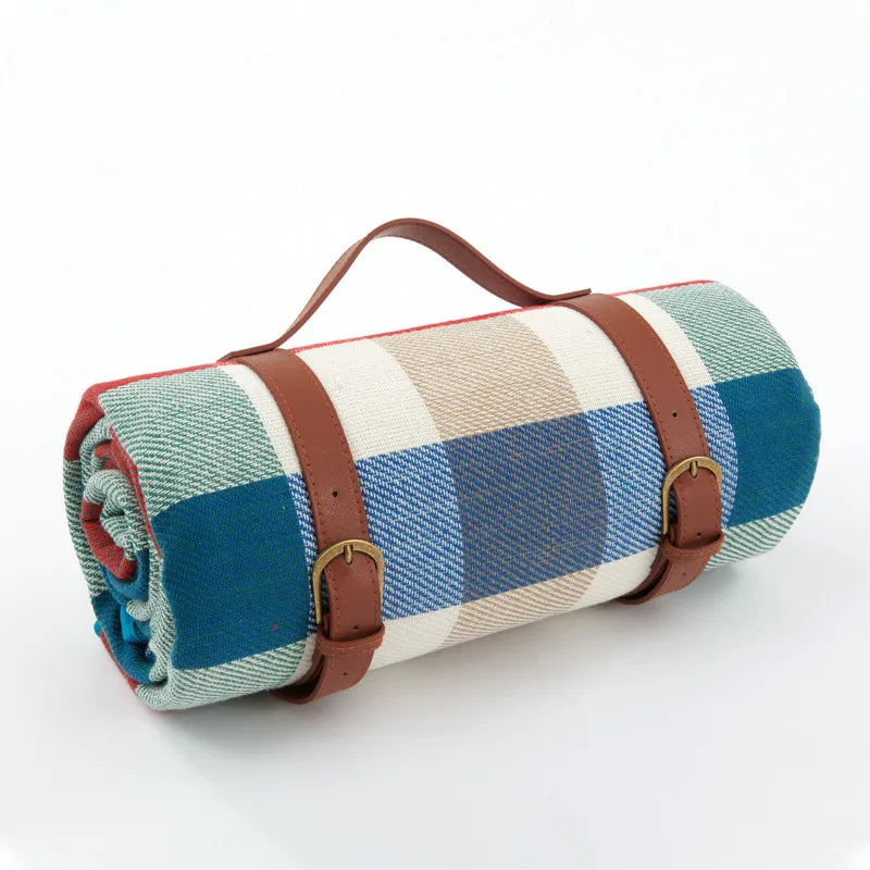 Picnic blanket water-repellent with leather carrying strap | Kalsten