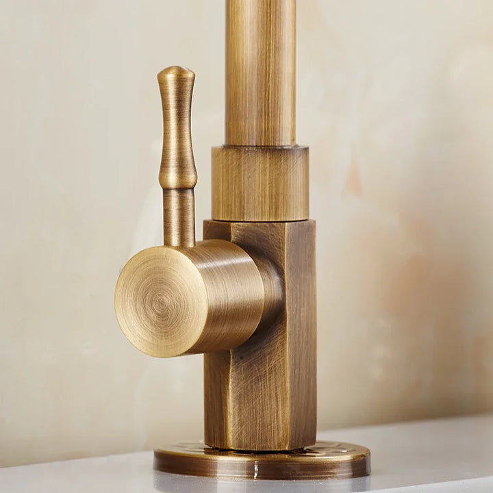 Kalsten | Brass kitchen faucet