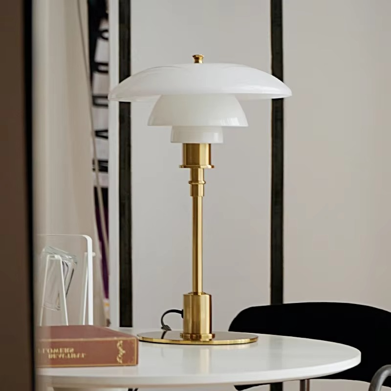 Danish designer lamp - Dimmable table lamp | Kalsten