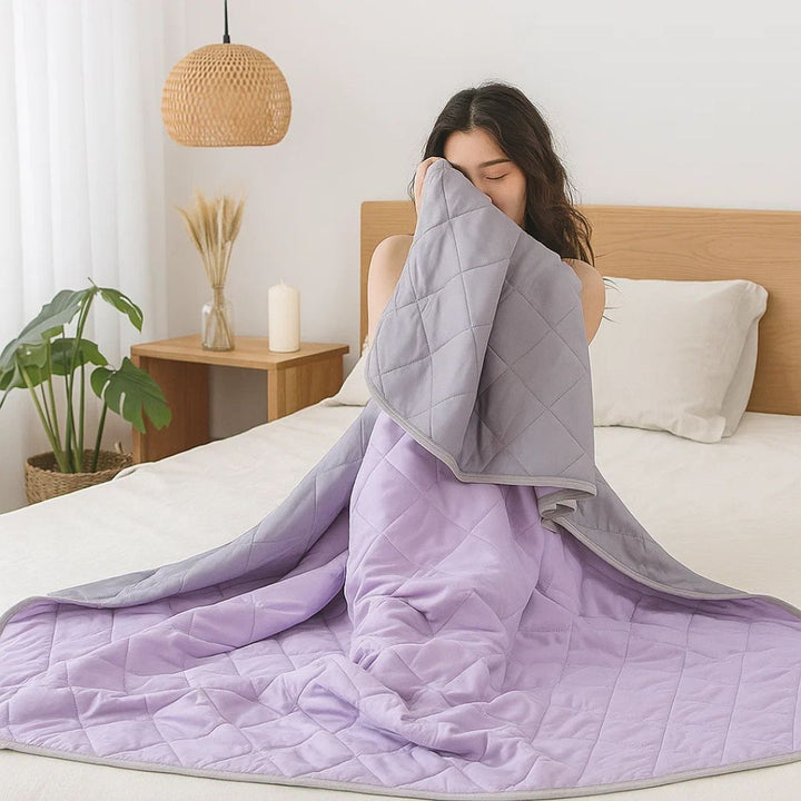 SilkCool | Cooling Blanket – Instant Cooling Comfort – Silky Hypoallergenic Fibre – Prevents Overheating – Relief for Night Sweats Sensitive Skin Noxord