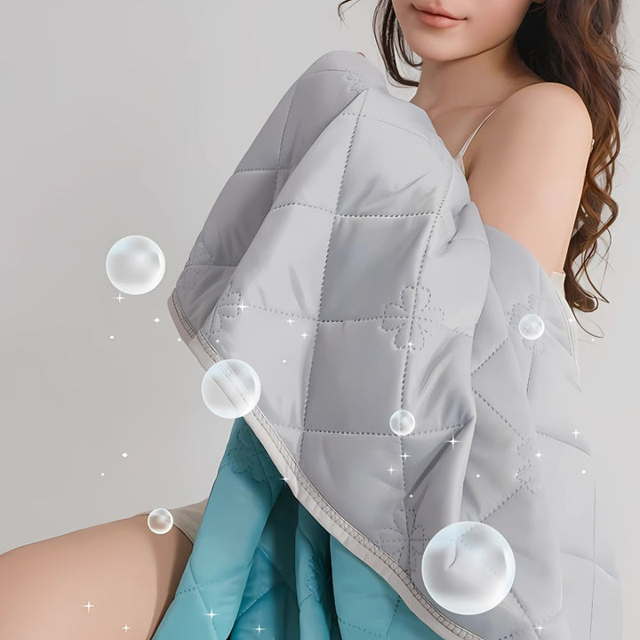 SilkCool | Cooling Blanket – Instant Cooling Comfort – Silky Hypoallergenic Fibre – Prevents Overheating – Relief for Night Sweats Sensitive Skin Noxord