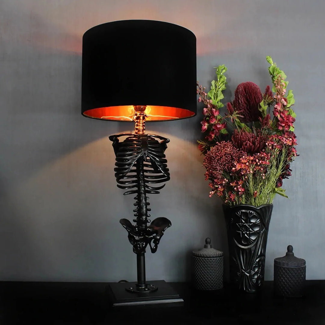 Gothic Skeleton Table Lamp – Handmade and Mysterious Design Kalsten