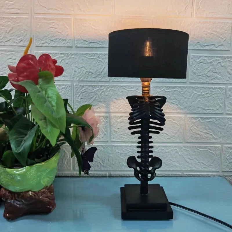 Kalsten | Gothic Skeleton Table Lamp – Handmade and Mysterious Design
