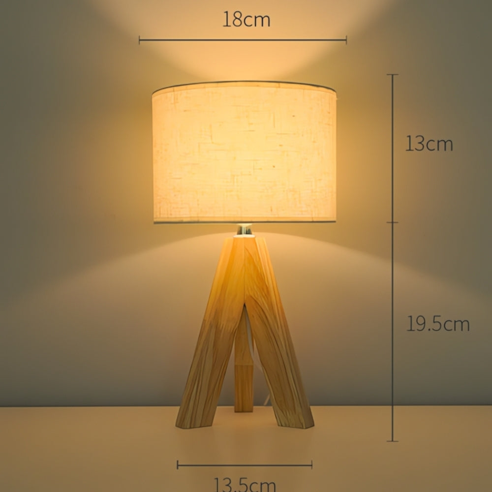 Solara Minimalist Tripod Table Lamp | Kalsten