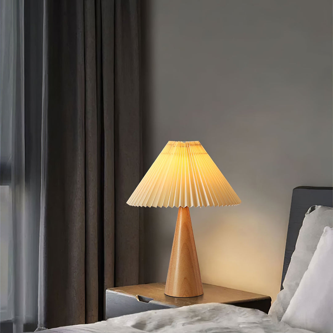 AntiqueRadiance – Elegant Wood and Metal Table Lamp | Noxord