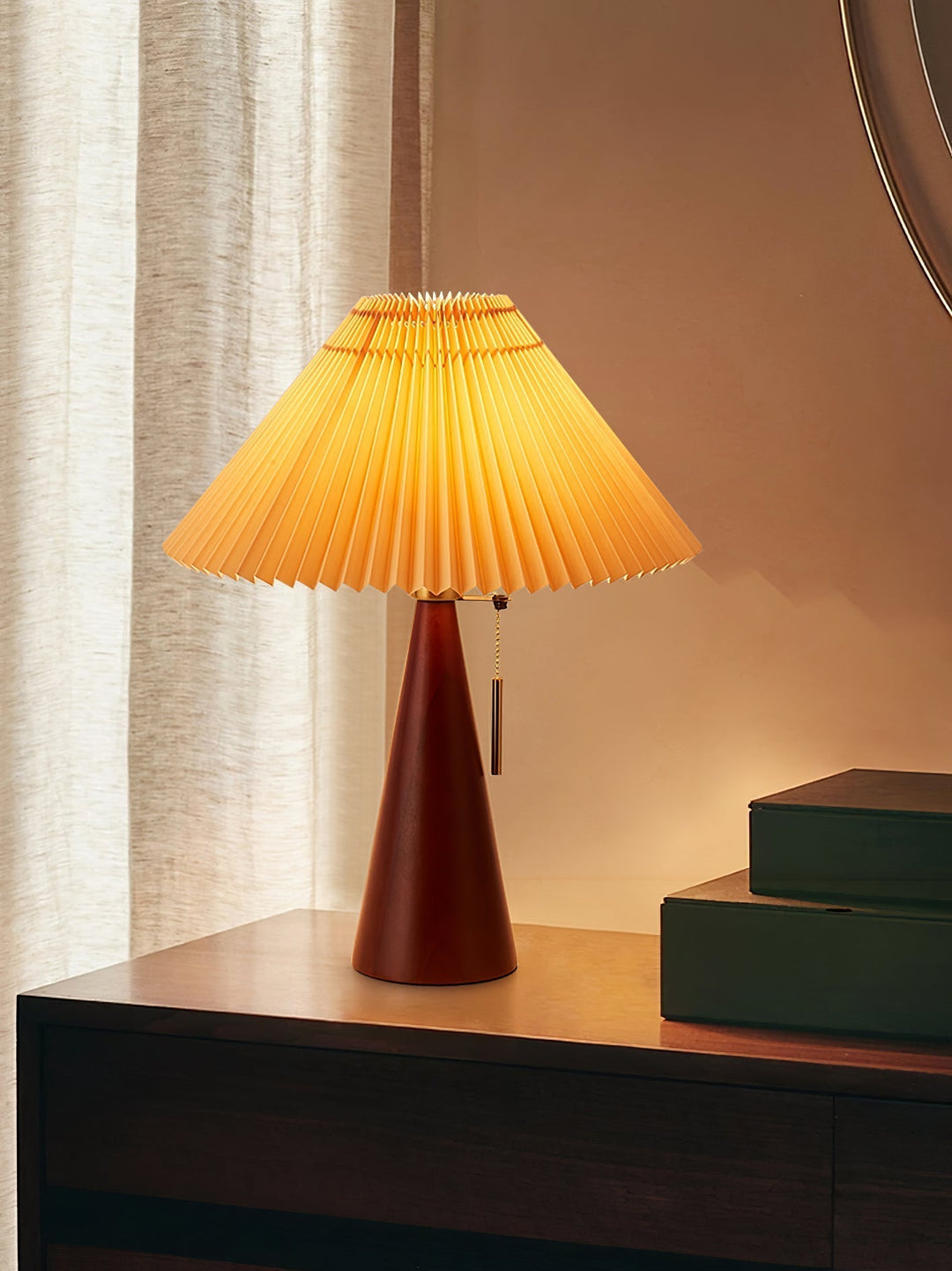 AntiqueRadiance – Elegant Wood and Metal Table Lamp | Noxord