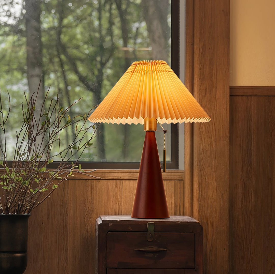 AntiqueRadiance – Elegant Wood and Metal Table Lamp | Noxord