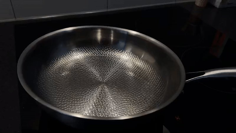 Titanpan – Forged Titanium Frying Pan Without Coating, Scratch Resistant and Heat Resistant | Kalsten
