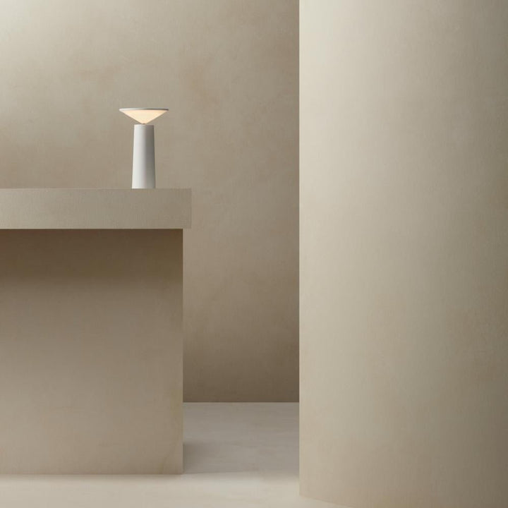 Kalsten | Aurora Table Lamp Modern Dimmable Elegant Design