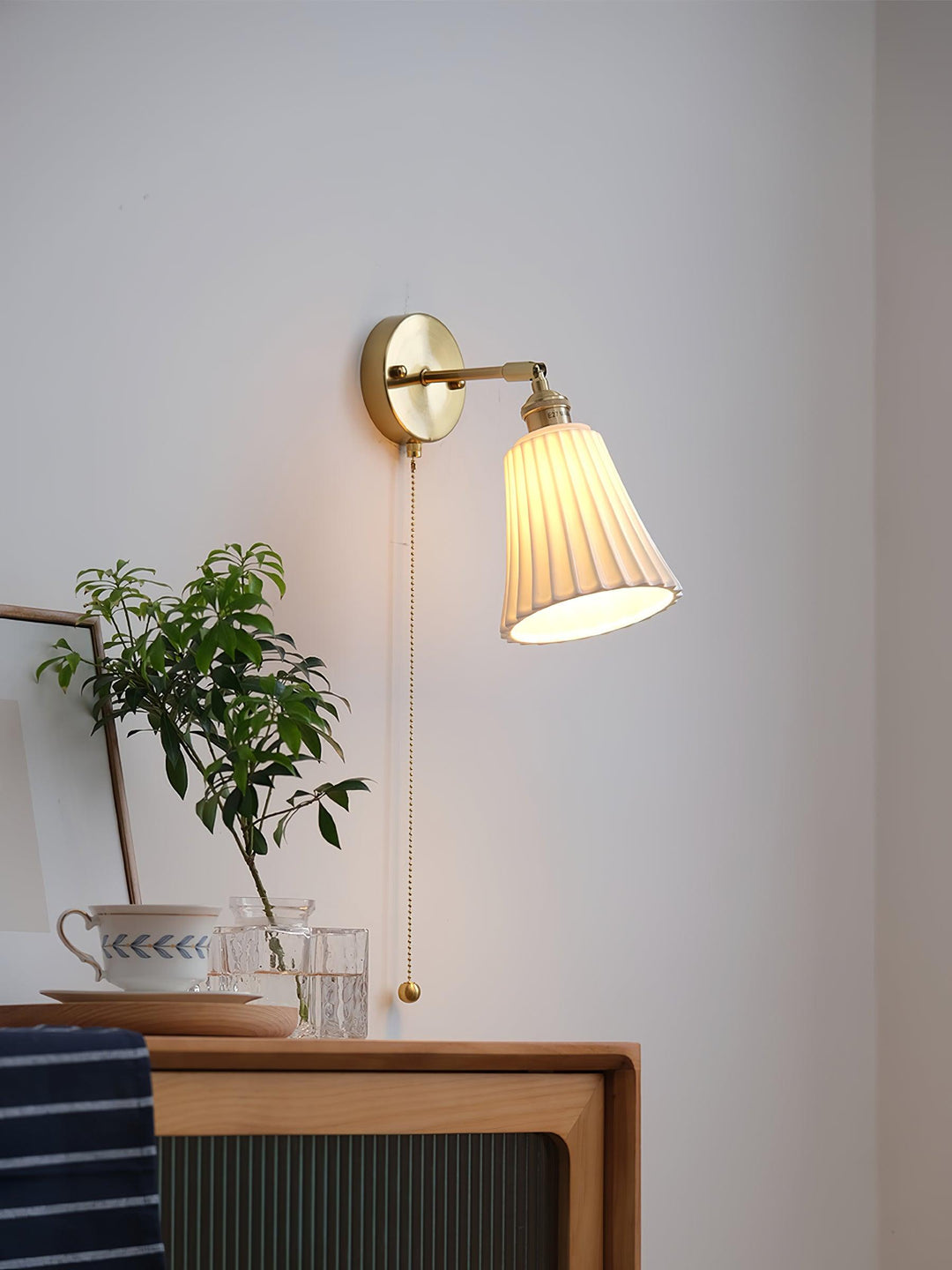 Trumpet Ceramic Wall Light | Noxord