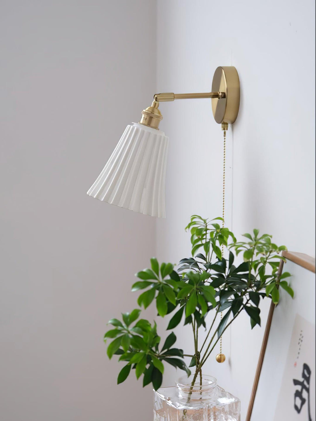 Trumpet Ceramic Wall Light | Noxord