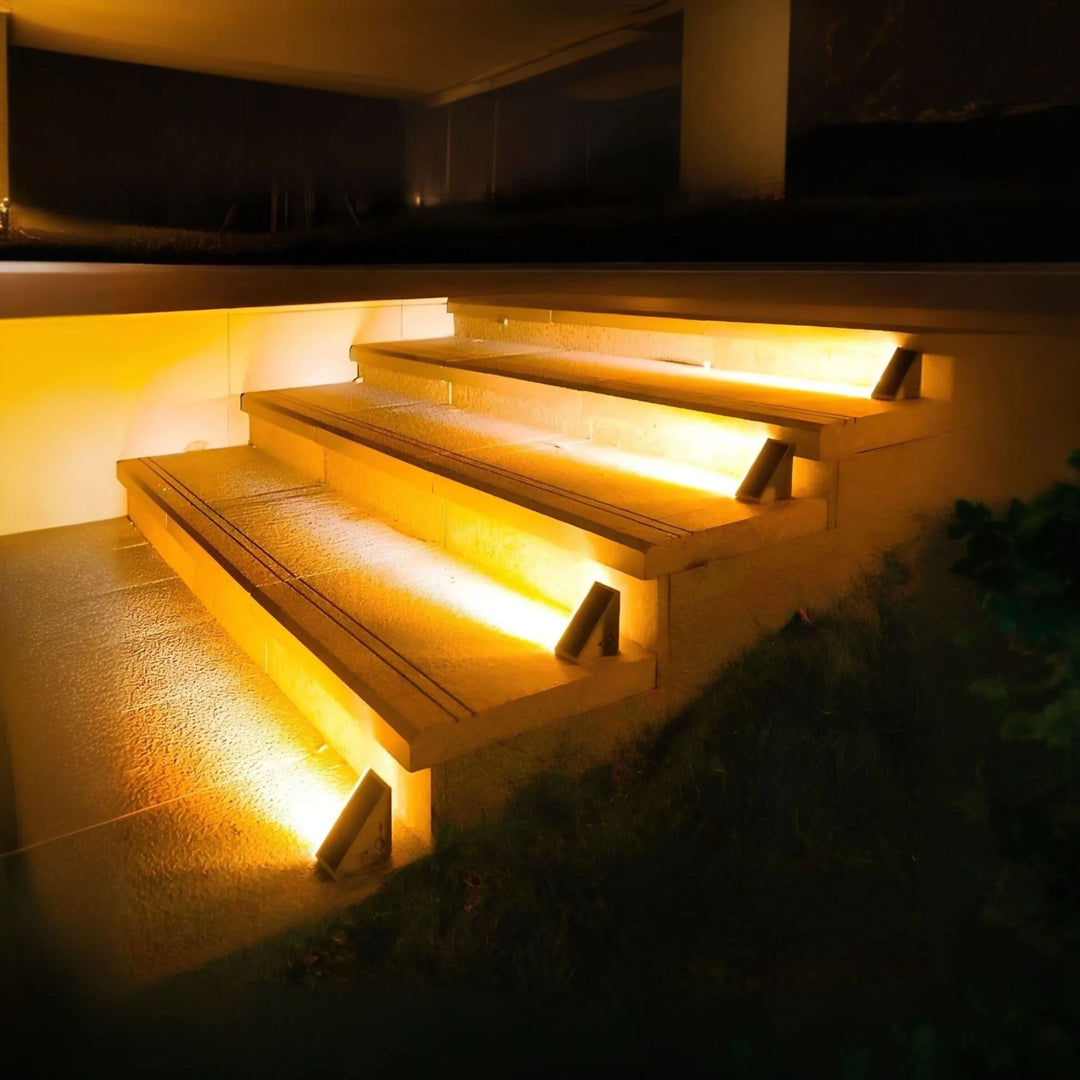 Solar-Powered Stair Lighting - SoluStep | Kalsten