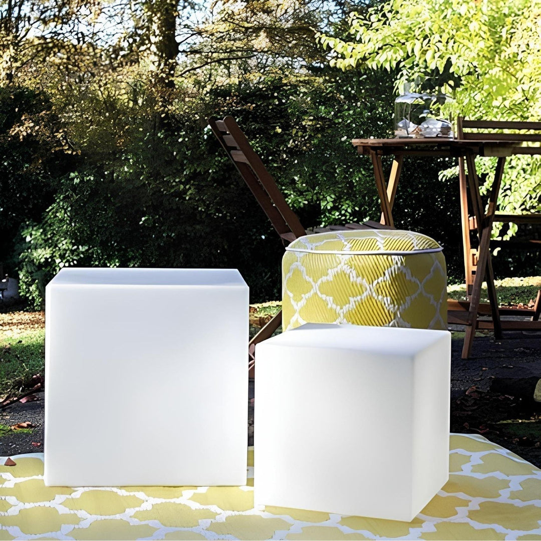 CubeAura Light - Creative cubic garden lamp | Noxord