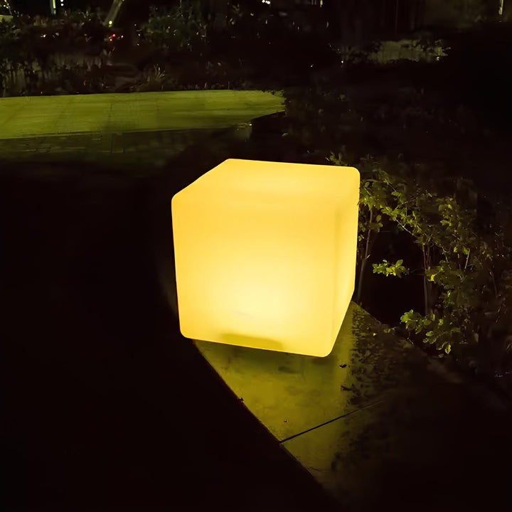 CubeAura Light - Creative cubic garden lamp | Noxord