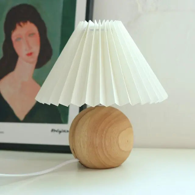 Luminous Heritage: Vintage Table Lamp with Pleated Shade – Elegant Antique Retro Nightstand Lighting Solutions | Kalsten