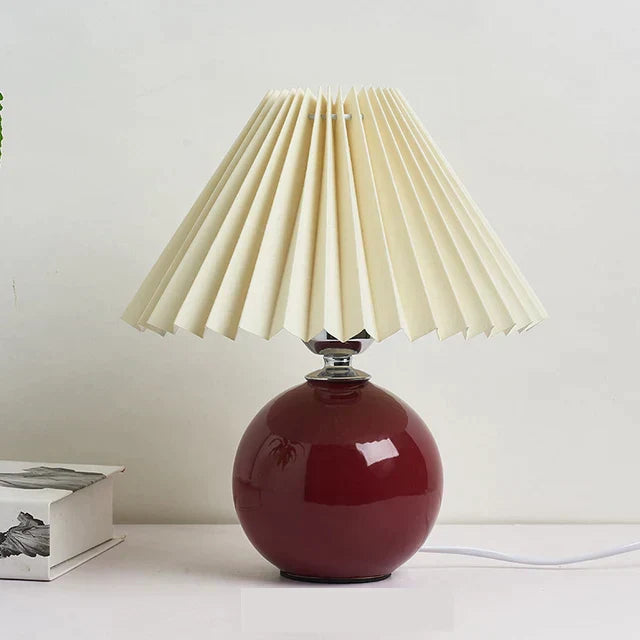Timeless Lumiere Vintage Table Lamp - Classic Design for Any Space Kalsten