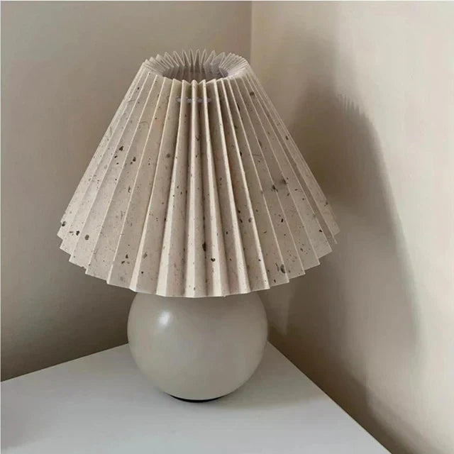 Luminous Heritage: Vintage Table Lamp with Pleated Shade – Elegant Antique Retro Nightstand Lighting Solutions | Kalsten