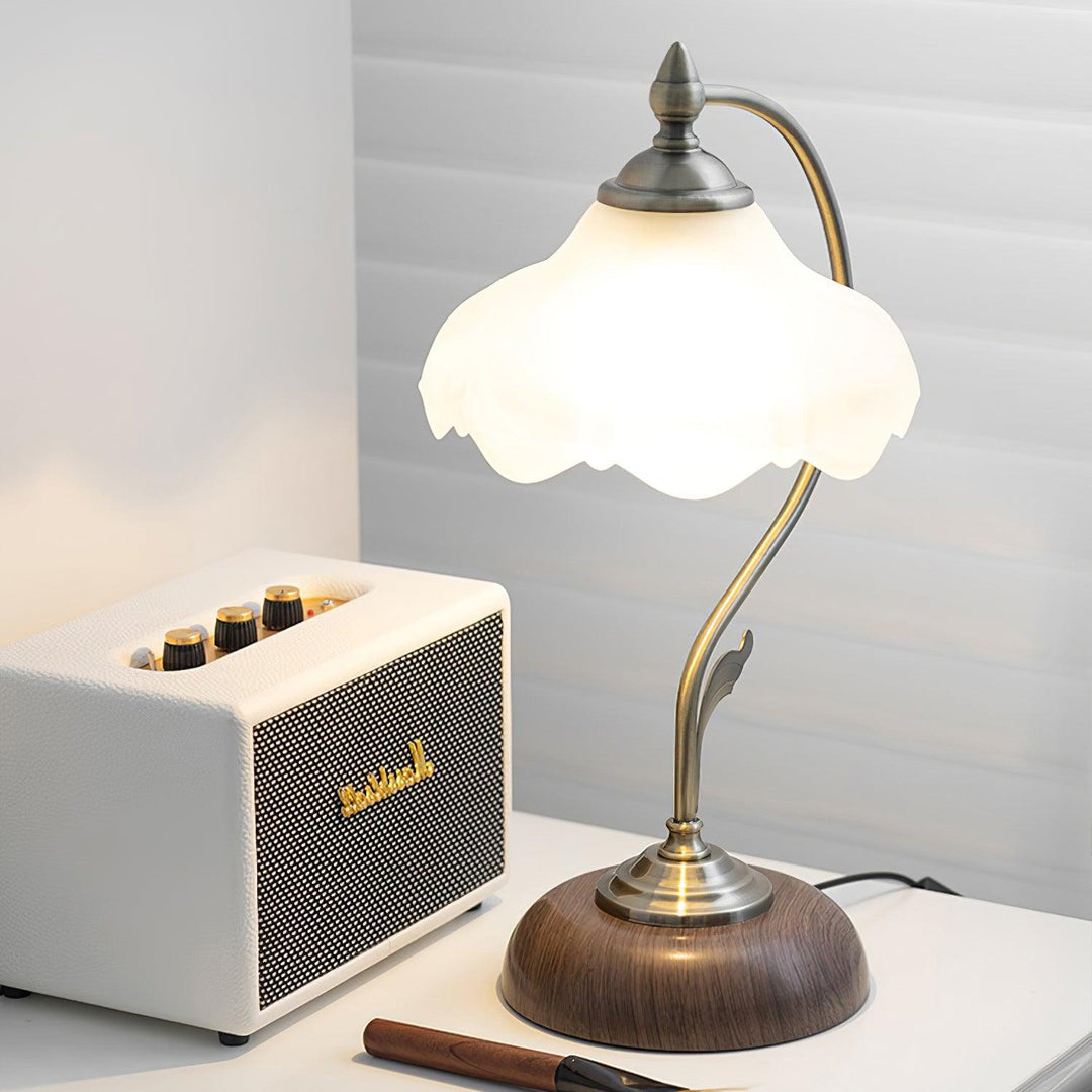 Vintage Laiton Desk lamp Table Lamp | Kalsten