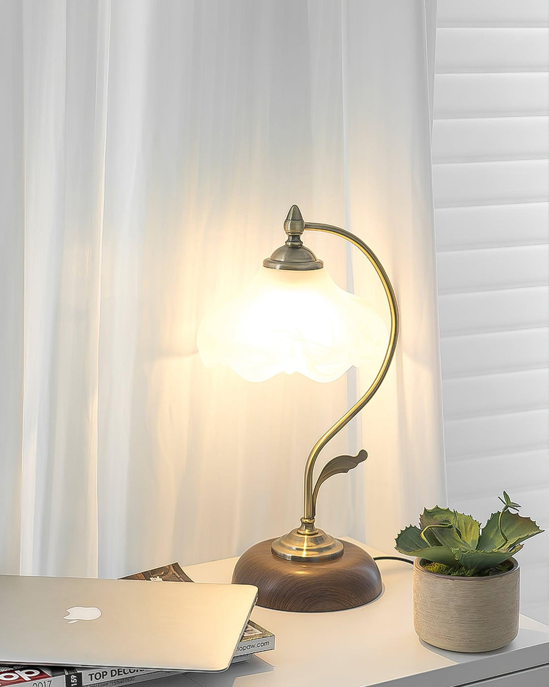 Vintage Laiton Desk lamp Table Lamp | Kalsten