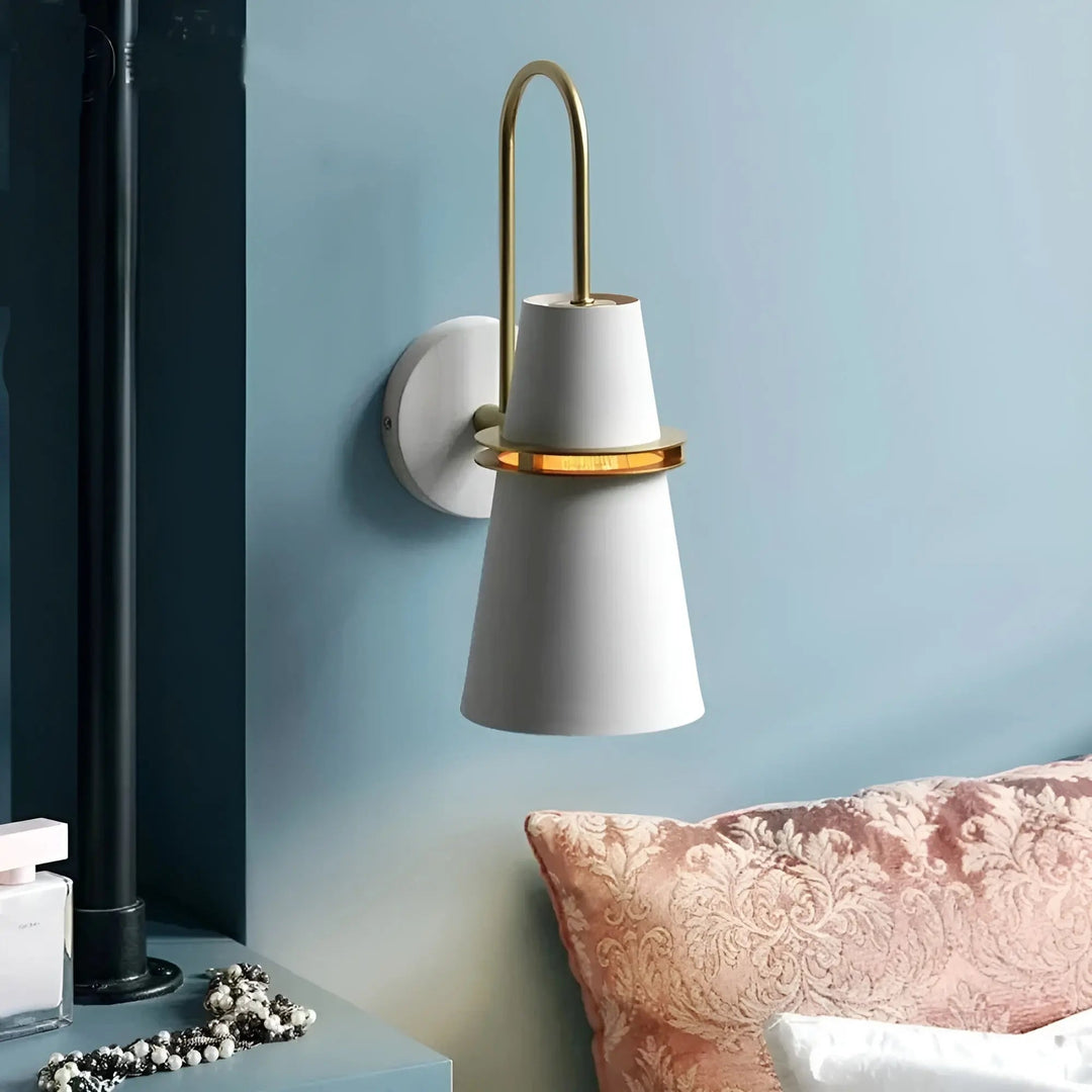 Retro Elegance Wall Lamp - EliteAura Luxe Lighting Noxord