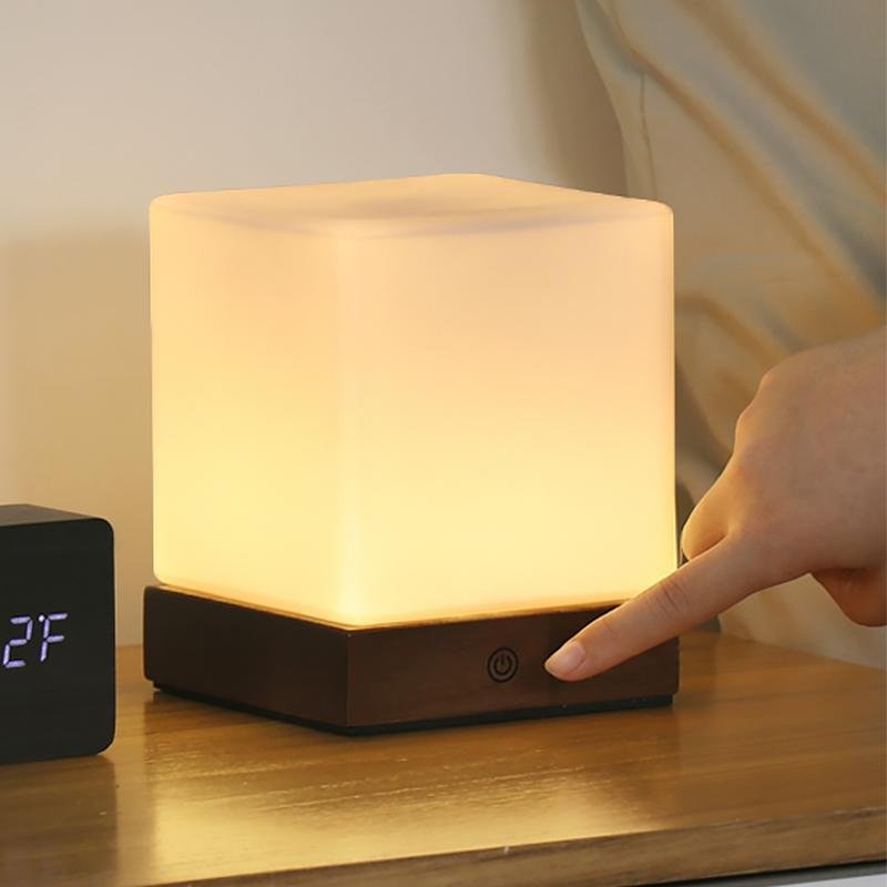GlowCube Wireless LED Table Lamp – Modern and Energy Efficient Noxord