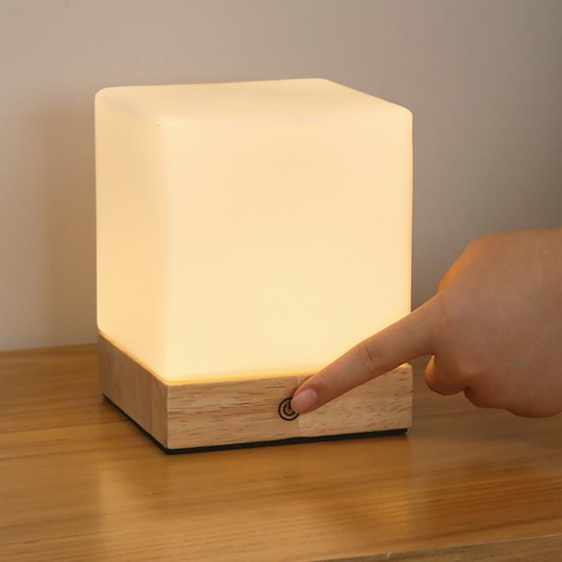 GlowCube Wireless LED Table Lamp – Modern and Energy Efficient Noxord