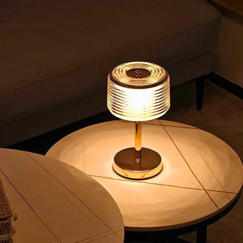 Noxord | Wireless rechargeable LumiNook table lamp - Create ambiance and style with this luxurious table lamp