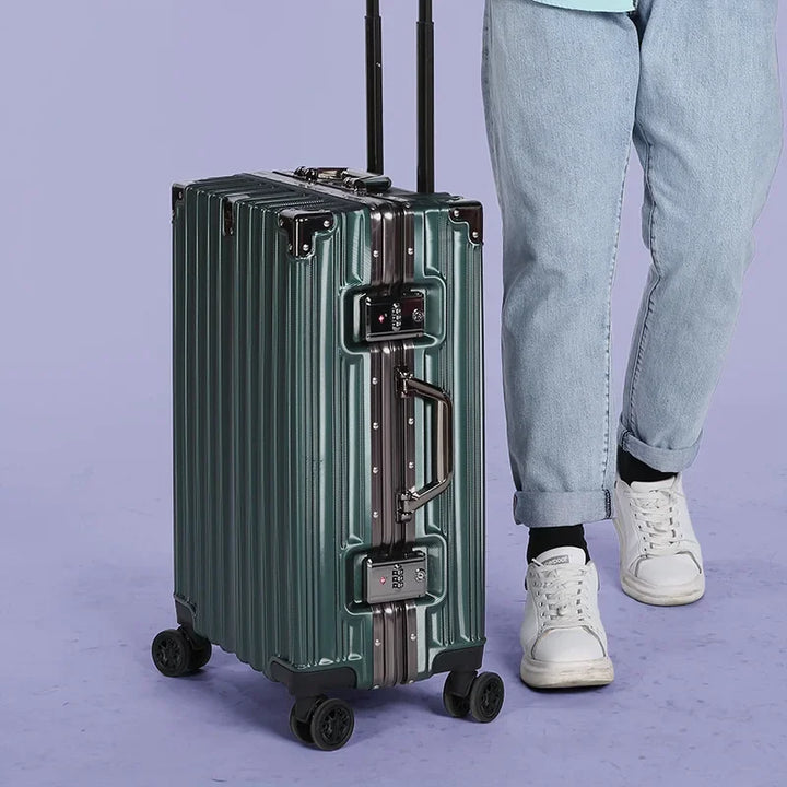 Aluminum frame hard-shell case – Reykjavik | Kalsten