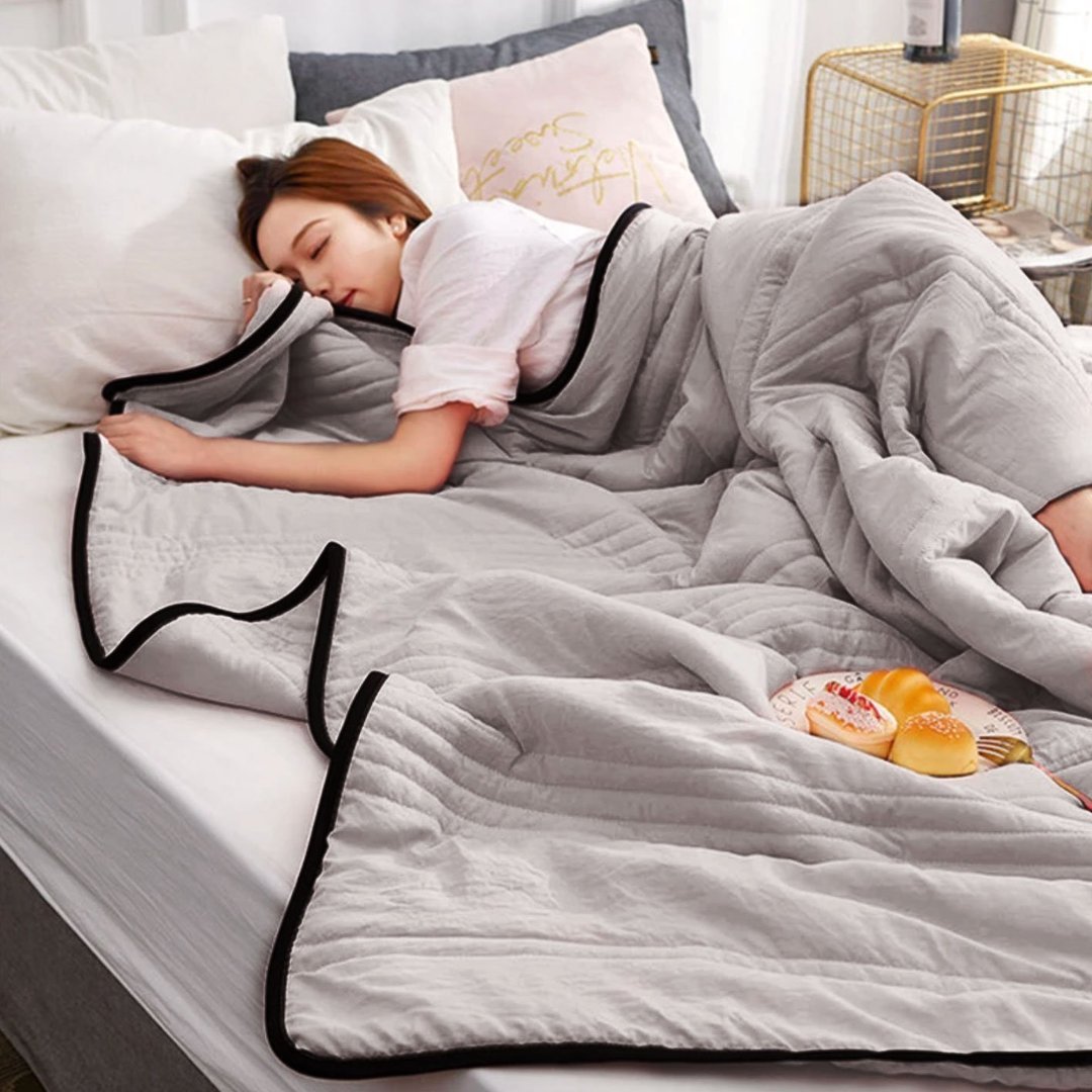 Cooling Arctic Breeze Blanket for Unmatched Sleep Comfort Noxord