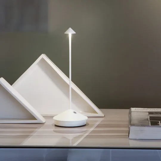 Spikelight – Waterproof Dimmable Wired Lamp