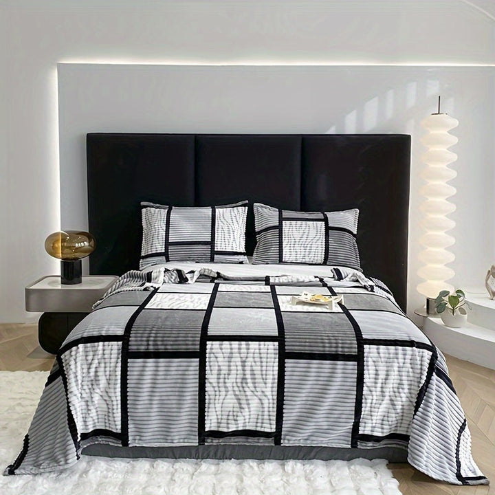 Luxury Plush Blanket with Trendy Stripe Print – Ultimate Comfort Noxord