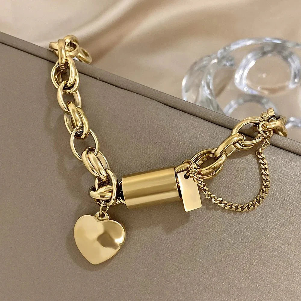 Kalsten | Bold & Chunky Chain Heart Bracelet