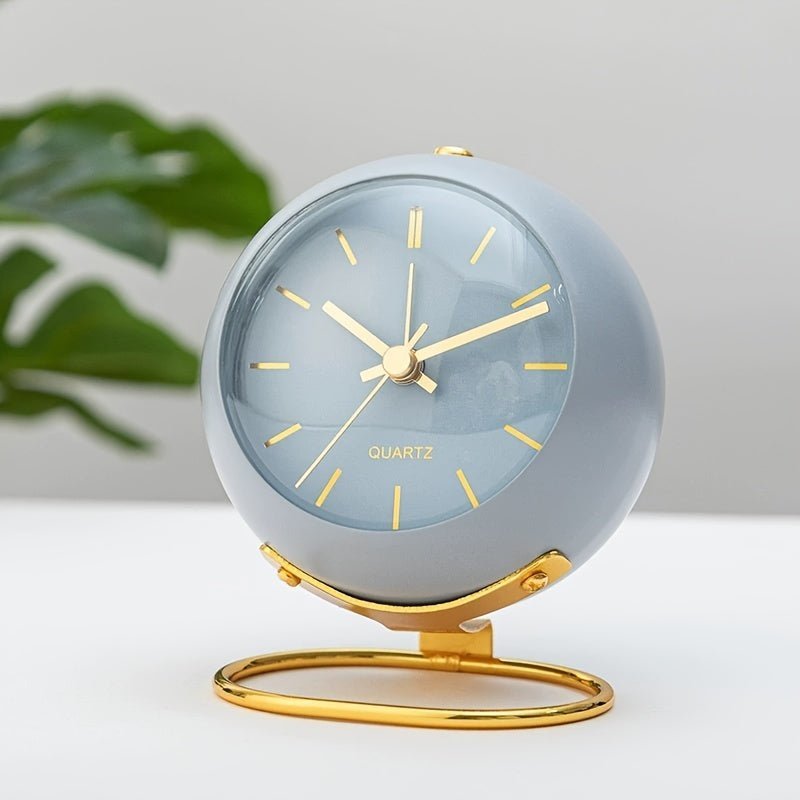 Kalsten | Buzzley – Retro Analog Alarm Clock with Silent Movement