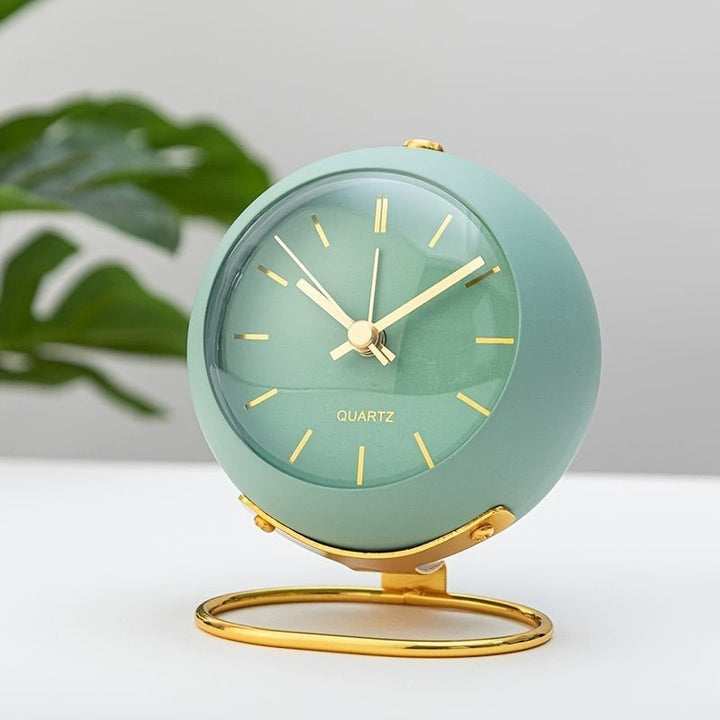Kalsten | Buzzley – Retro Analog Alarm Clock with Silent Movement