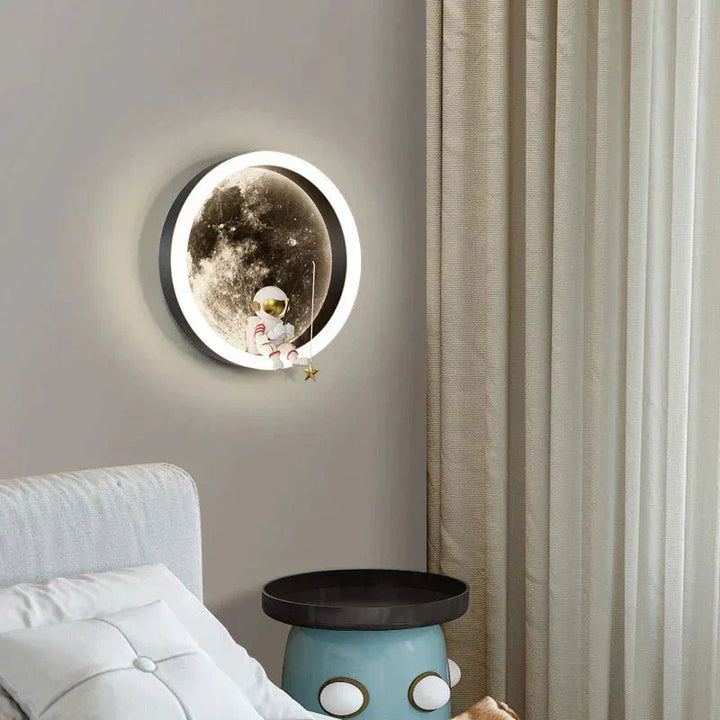 Spacelume - Moon LED Wall Lamp Noxord