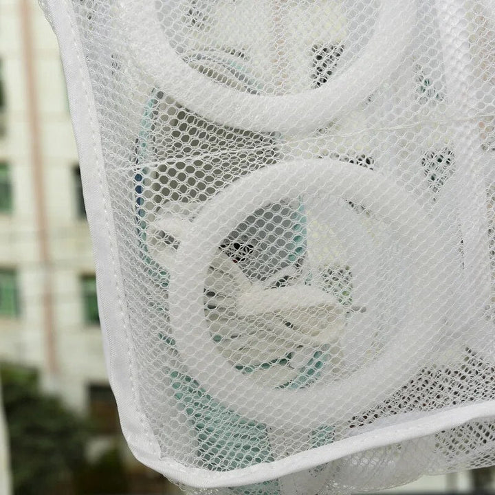 SneakClean - Protect your shoes - Safe washing - Flawless results | Kalsten