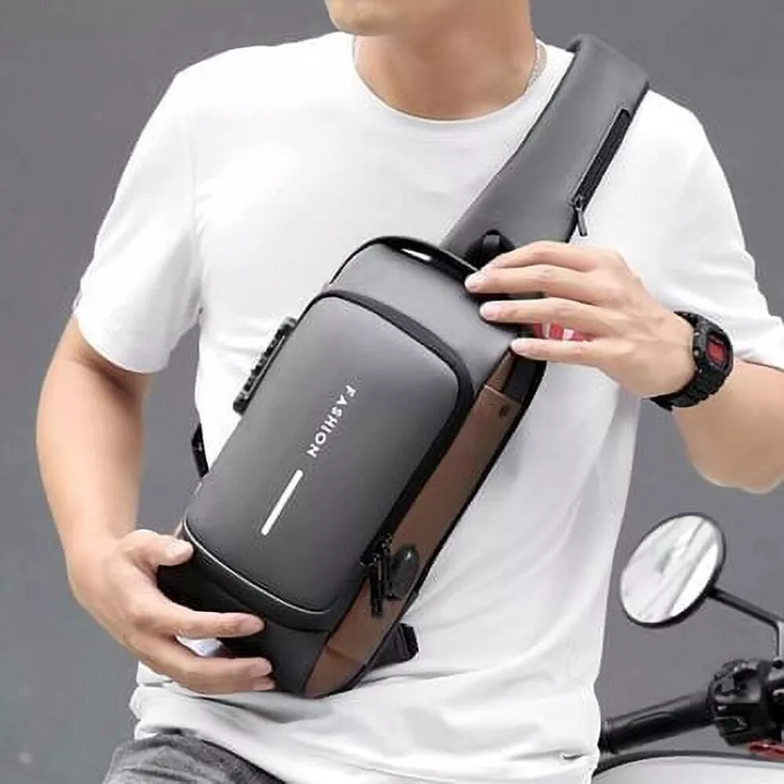 Security backpack with hidden zippers | Kalsten