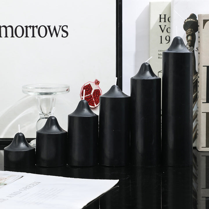 Black scented candle, cylinder with tip, 5×5 to 5×20 cm