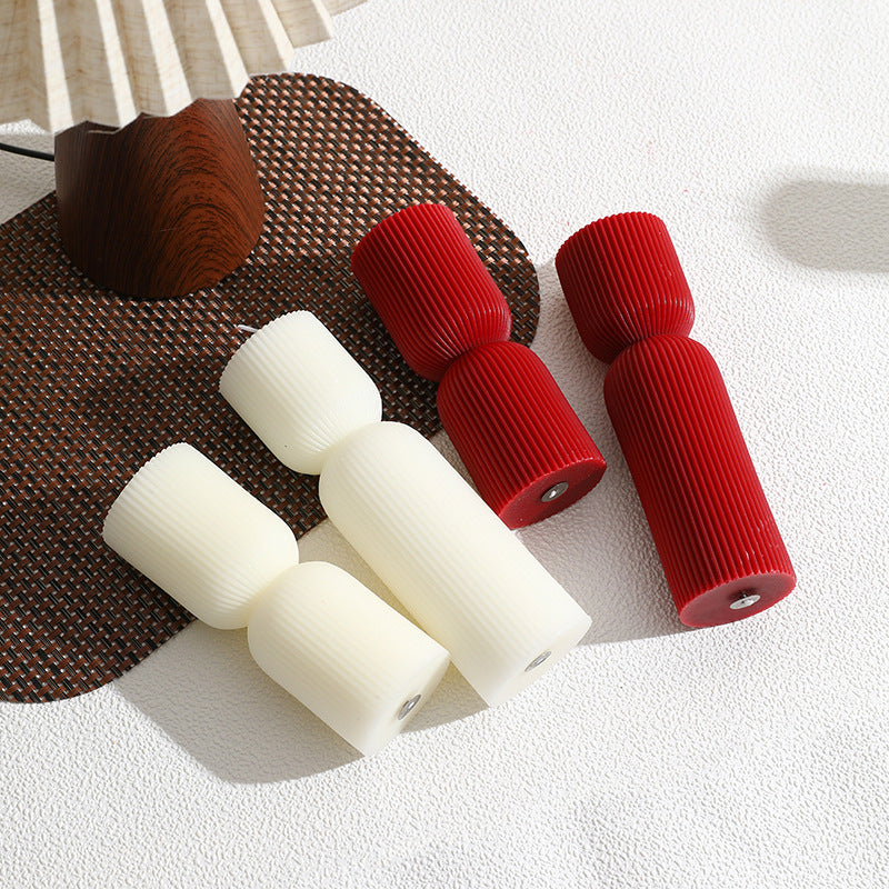 Cylindrical scented candle, handmade, wax mixture