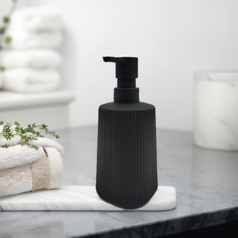 Soap dispenser made of plastic, pressure pump