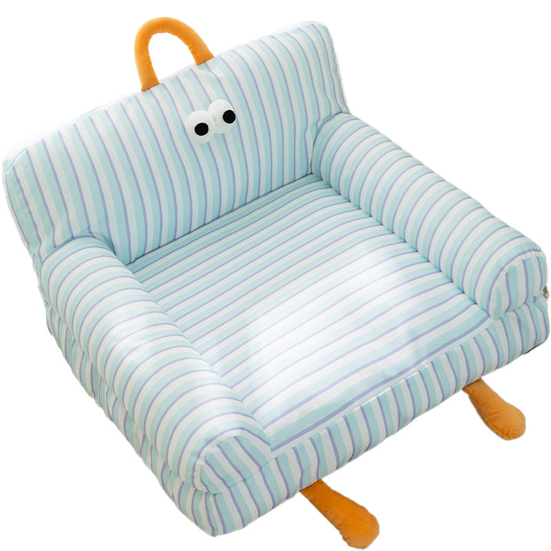 Cozy pet bed for small dogs