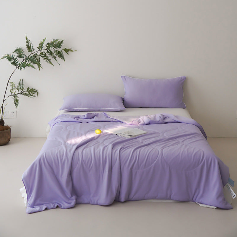 Summer light cooling blanket with antibacterial effect