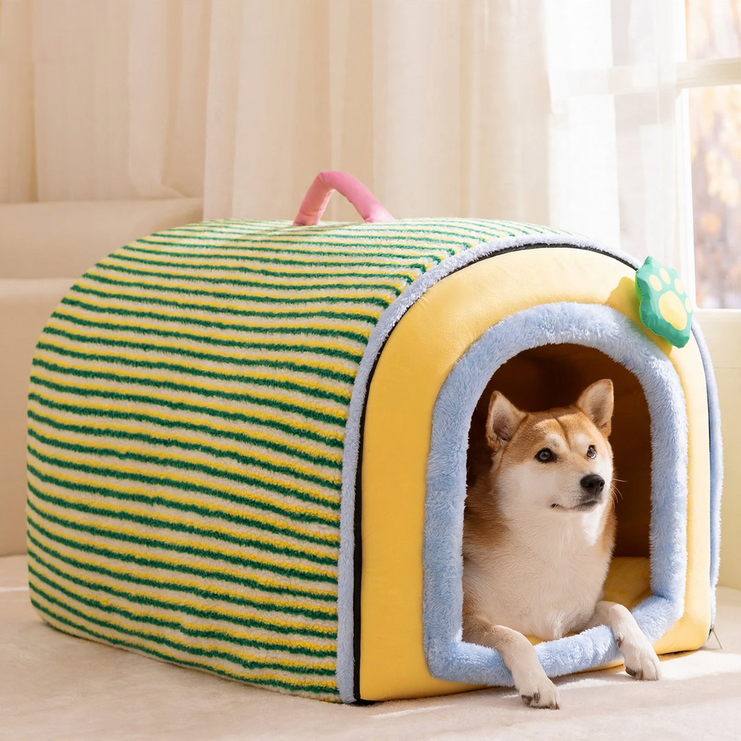 Curved pet bed for large dogs and cats