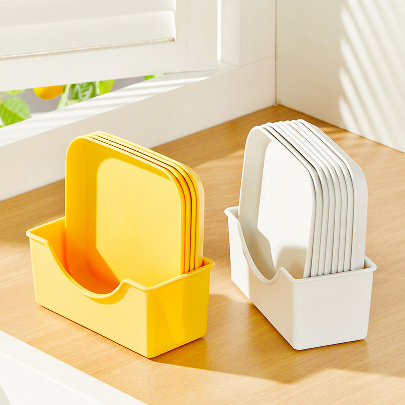 Plastic feeding bowl, square