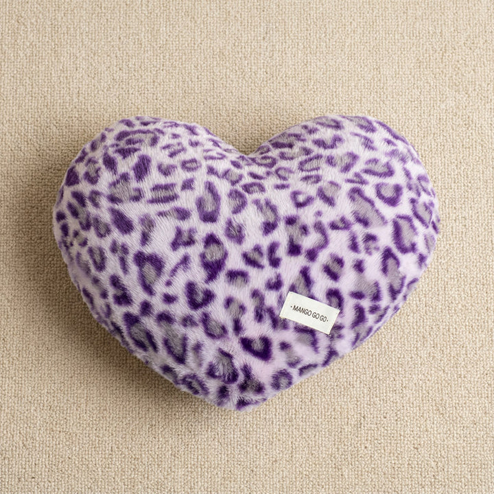 Decorative cushion with leopard pattern, plush