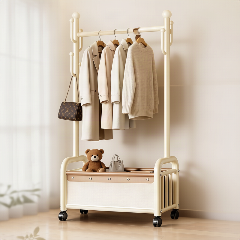 Hanging stand made of carbon steel with leather pouch