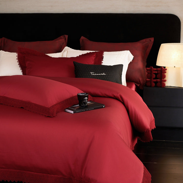 Wedding bedding made of long-staple cotton, red