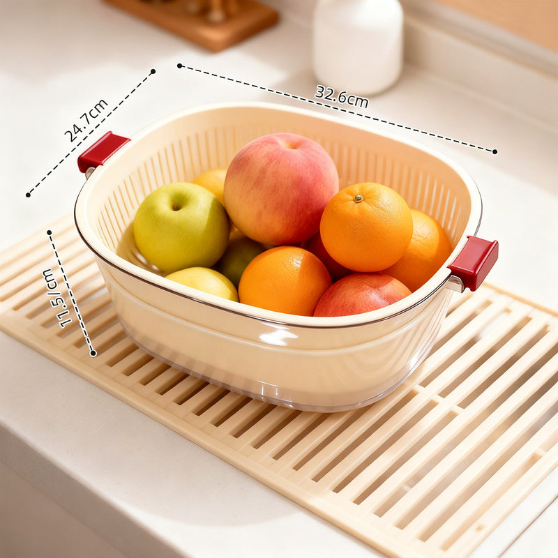 Double-layer vegetable sieve made of PET plastic