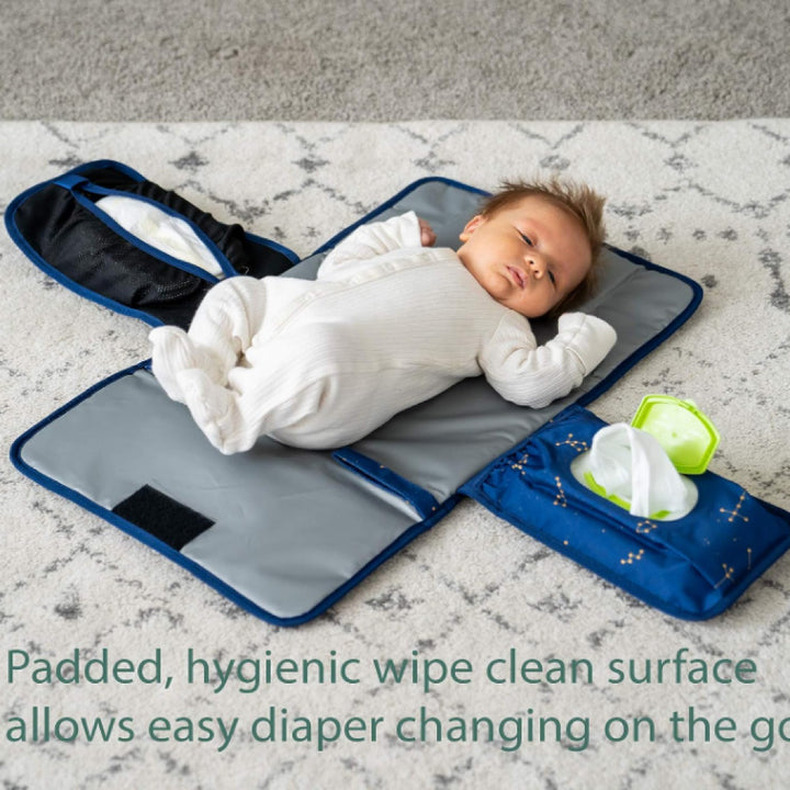 Portable changing mat, waterproof and foldable