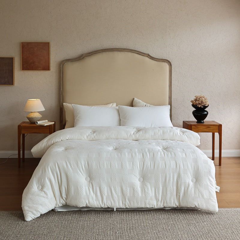 Cotton duvet with polyester filling